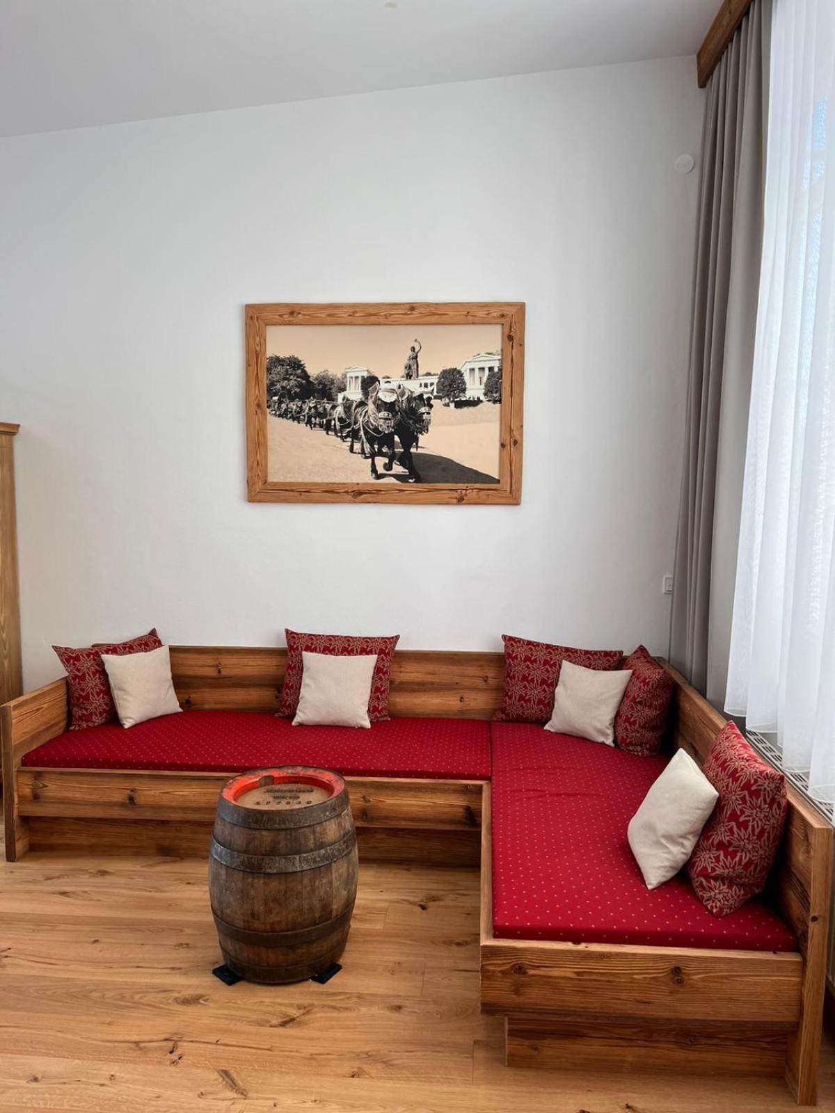 Hotel Almwirt Haar  Zewnętrze zdjęcie